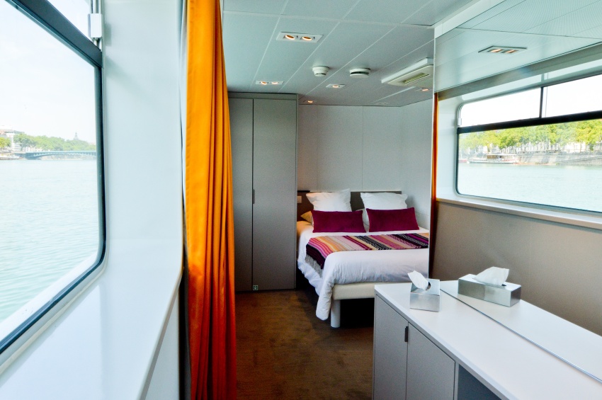 Cruise liner MS Camargue from Croisi Europe cruise prices, description